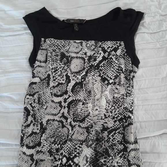 BCBG MaxAzria Mini Dress With Snakeskin Print - Picture 8 of 10